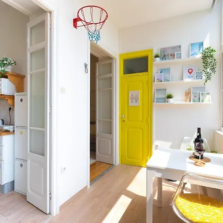 Wanderful - Travel Themed Lisboa