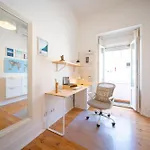 Wanderful - Travel Themed Lisbona